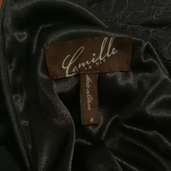 Camille la vie  Elegant Navy Blue Gown /Prom Dress Size 6💙 - Picture 13 of 14